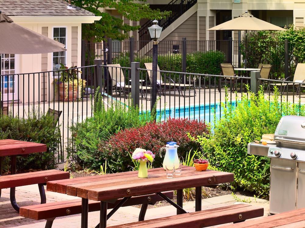 Sonesta Simply Suites Memphis East Poplar Pike Kültér fotó